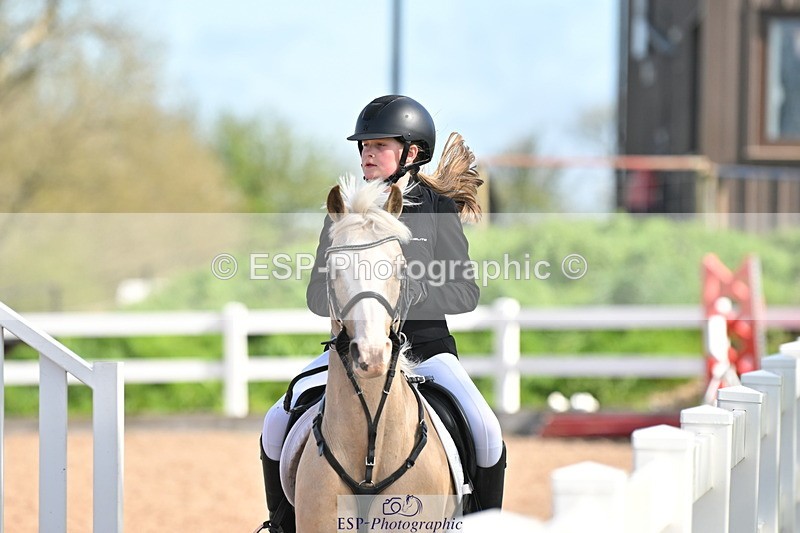 240504A-092823-00133 - Cls 11 Clear Round 50cm