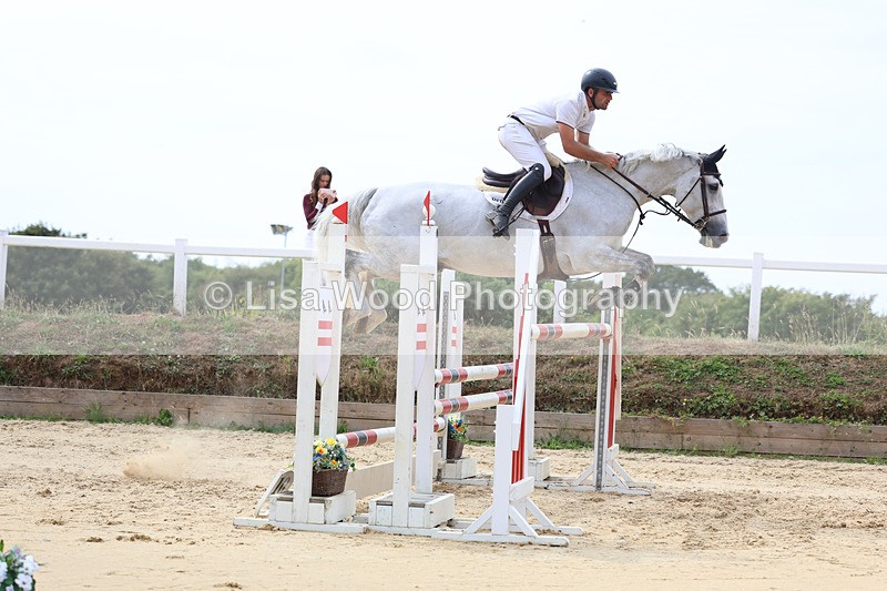 3E7A4626 - Class 9: Senior 1.30m open