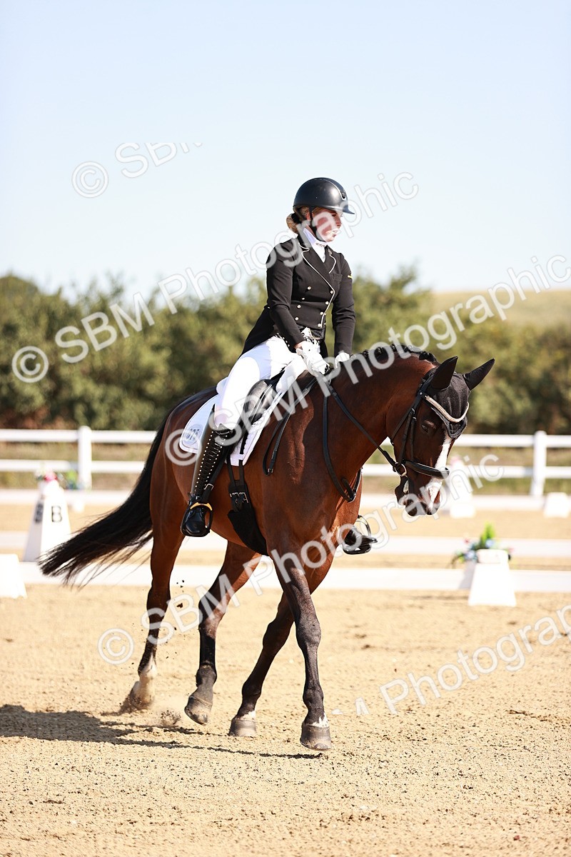 SBM_004379 - Class 12 - Novice 5 - 10.31-11.41