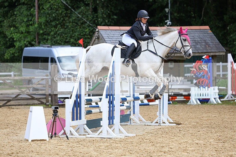 3E7A3027 - Class 4: Senior British Novice/90cm open