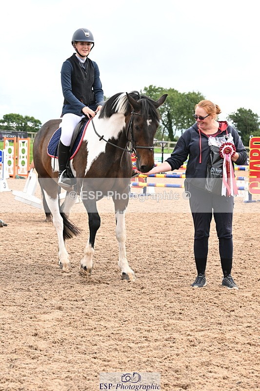 240908A-135319-04127 - Cls 15 U21 Intro 90cm-1.00m  Team Comp