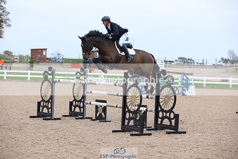 241101A-152525-02963 - FRI Cls 7 Blue Chip Grade B&C Jump Off