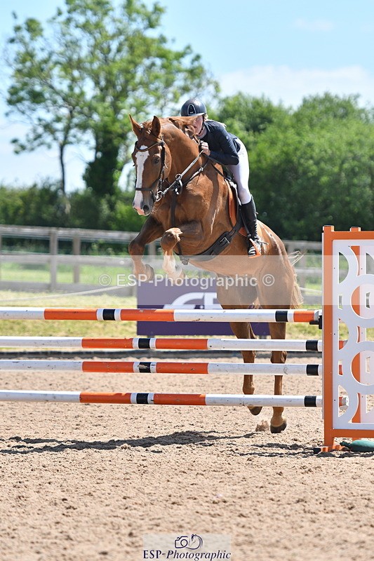 240609A-124259-05315 - Cls 18 Snr Newcomers and 1.10m Open