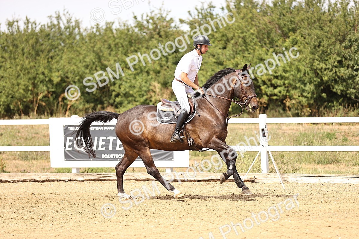 SBM_001240 - Class 4 - Senior Discovery - 1.00m Open