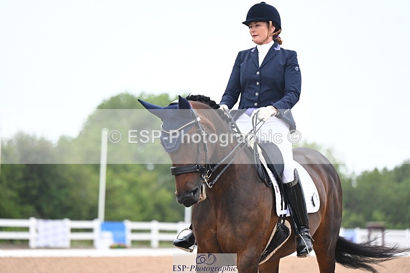 240815A-104432-00155 - 117-Sally.Weedon-Crosstown.Mollteser