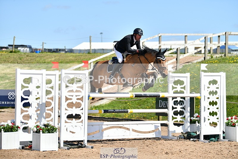 240420A-122018-10929 - Cls 3, 2 Star Small Tour 1.30m