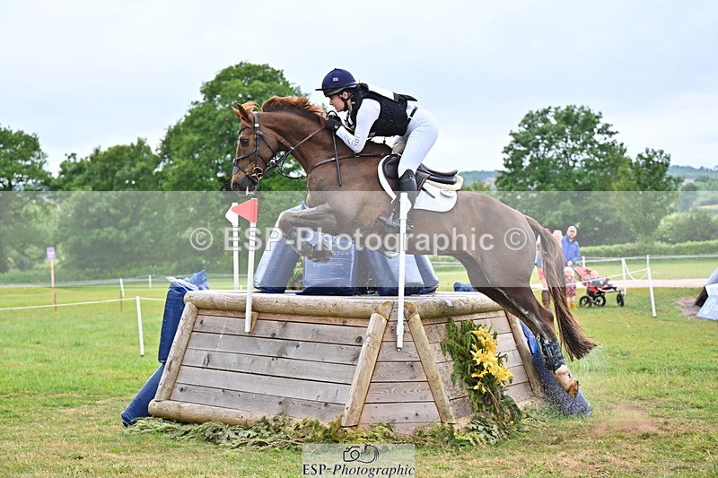 250524A-101907-08968 - A-055-Annabel.Finston-BRAVEHEART.B