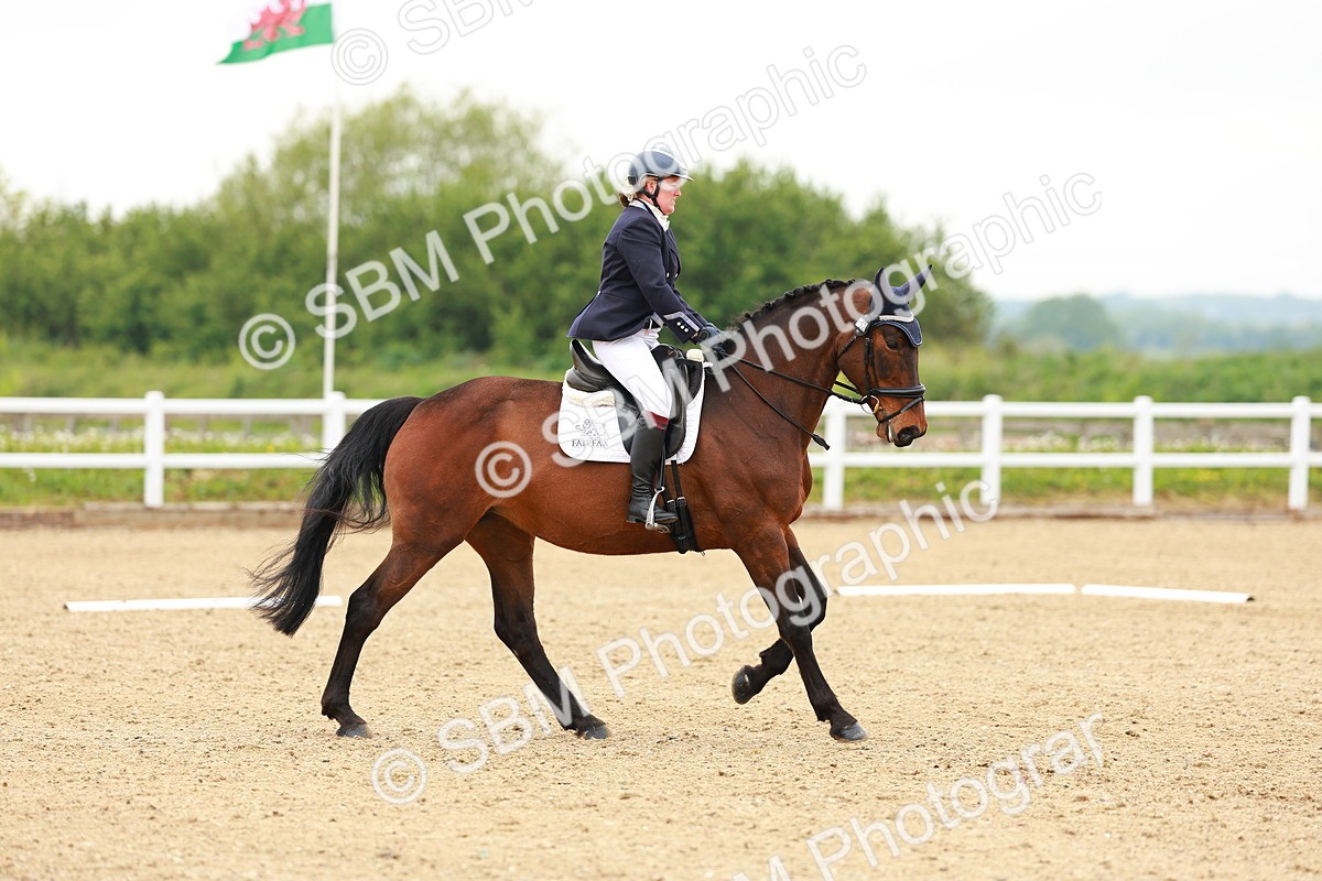 SBM_005049 - Class 16 - Novice 6