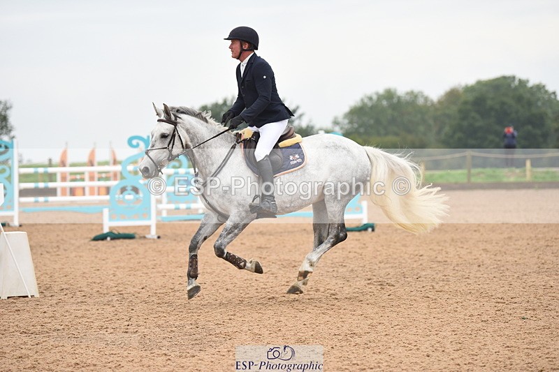 230916A-110652-04009 - Cls 14 Snr Foxhunter