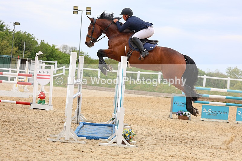 3E7A9702 - Class 9: Senior Foxhunter/1.20 open