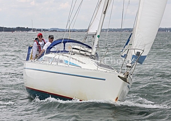 090710 SOLENT FLAME IMG_9310 - Sailboats - monohull