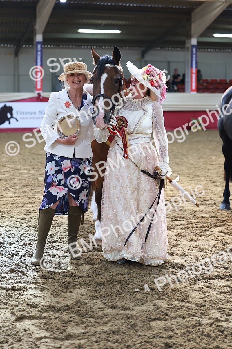 SBM_12134 - Class 103 - IH Costume