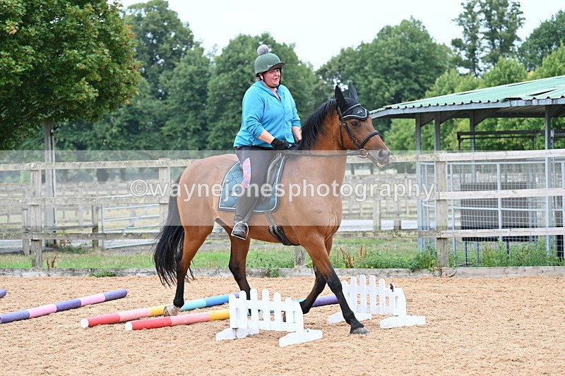 WJ7_8585 - Poles 11:00am