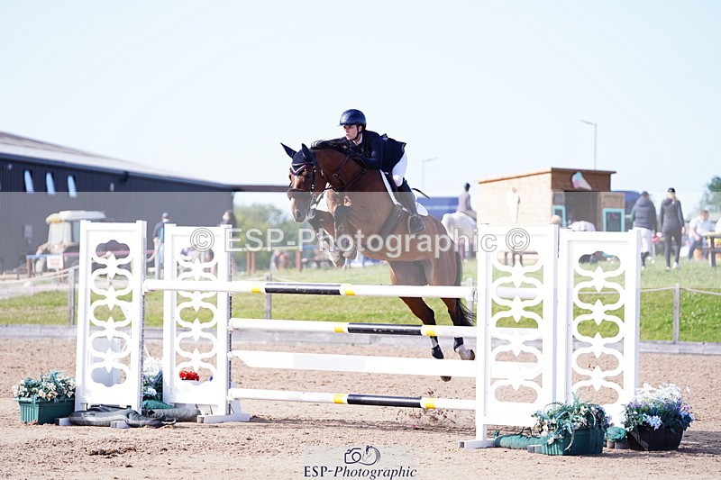 240803A-172010-09514 - Cls 33 National 1.40m Open