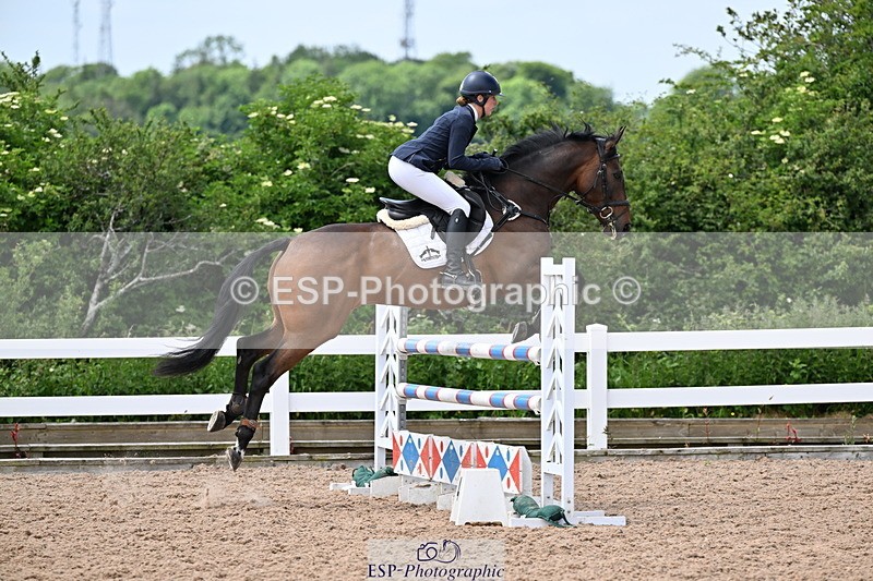 240605A-140540-00653 - Cls 4 Newcomers and 1.10m Open