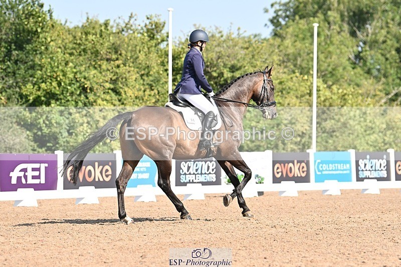 250816-100109-03026 - 096-Louisa.ChattingFirst.Mohican.II