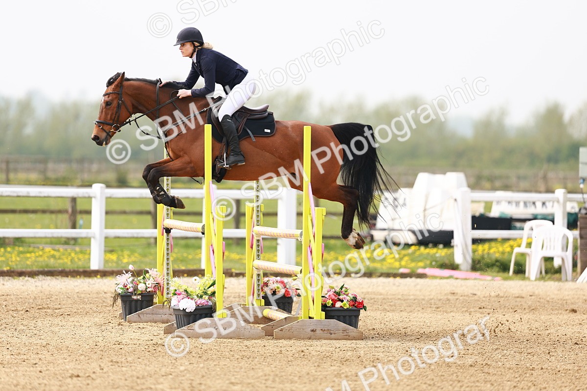  - Class 17 - Senior 1.05m