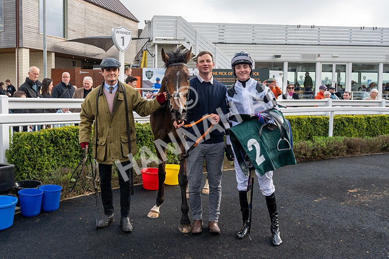 230425-Race 6-An Bradan Feasa-3268 - Race 6