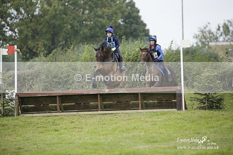  WWHT 171021 2010 - Novice Pairs (0.80m)  17/10/21