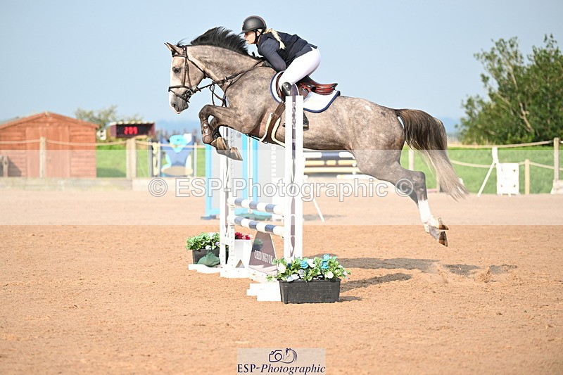 240801A-084140-00827 - Cls 1 British Novice and 90cm Open