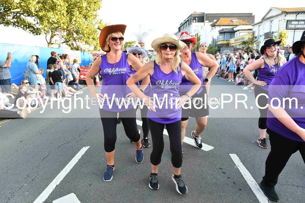 SH4_3815 - Carnival Procession.