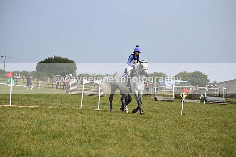 WJ6_1842 - 60cm XC Time 13:22 to 13:53