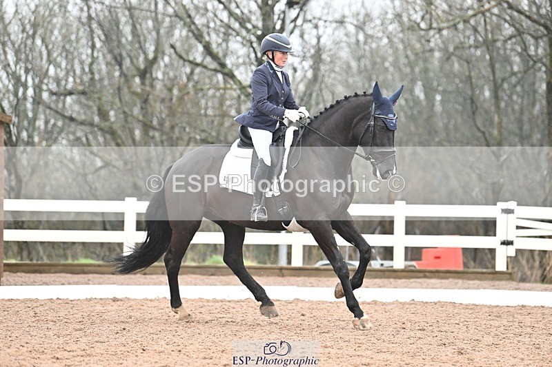 250215-135920-03971 - 228-Louise.Hutchinson-Shovern.Noire