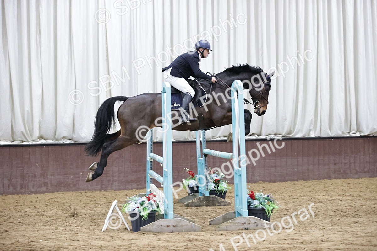 SBM_001228 - Class 4 - Senior Newcomers/ 1.10m Open