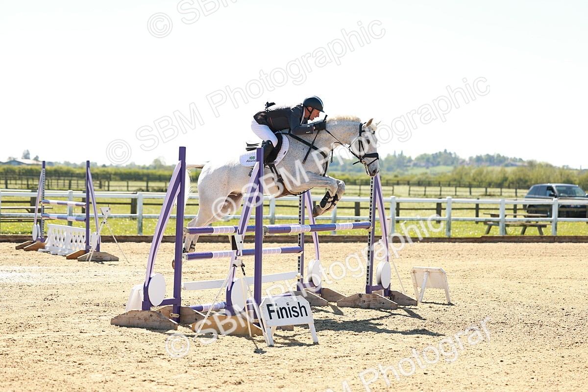 SBM_001513 - Class 5 - Senior Foxhunter - 1.20m