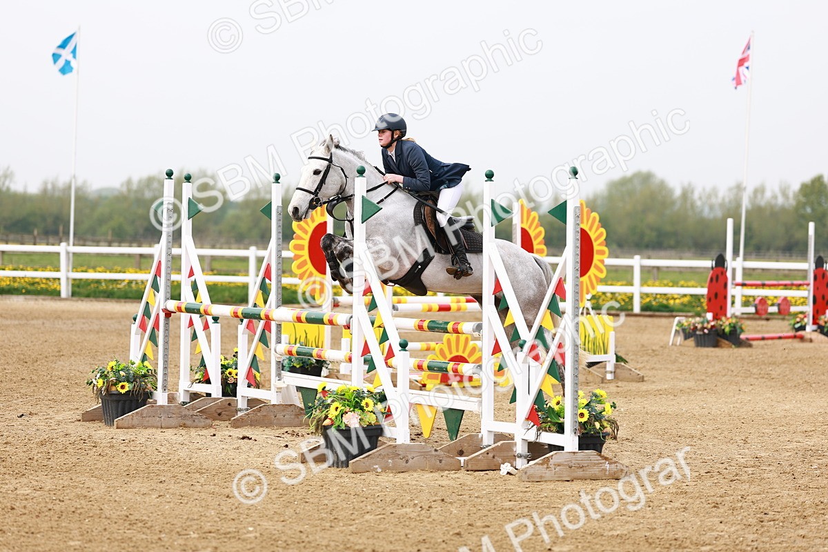  - Class 17 - Senior 1.05m