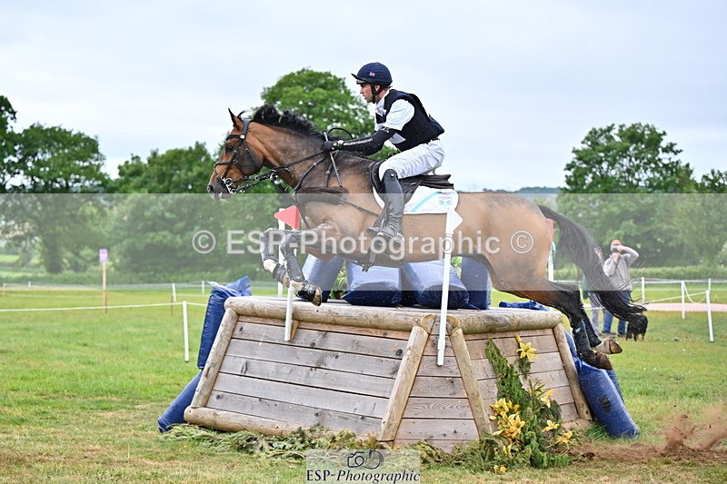 250524A-130409-10786 - B-367-Tom.Grant-QUID