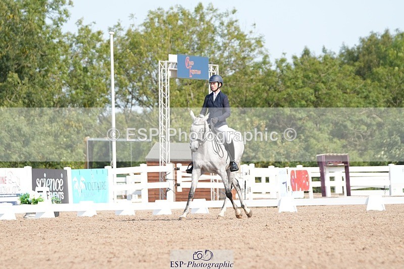 250817-102822-08064 - 149-Sophie.HawkeRAINBOW.DREAM