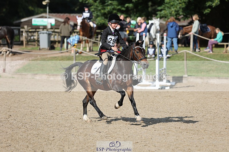 240823X-094013-14624 - 60cm R1 8.30 to 10.00