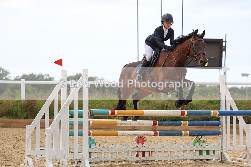 3E7A1696 - Class 13: Senior Newcomers/1.10m open