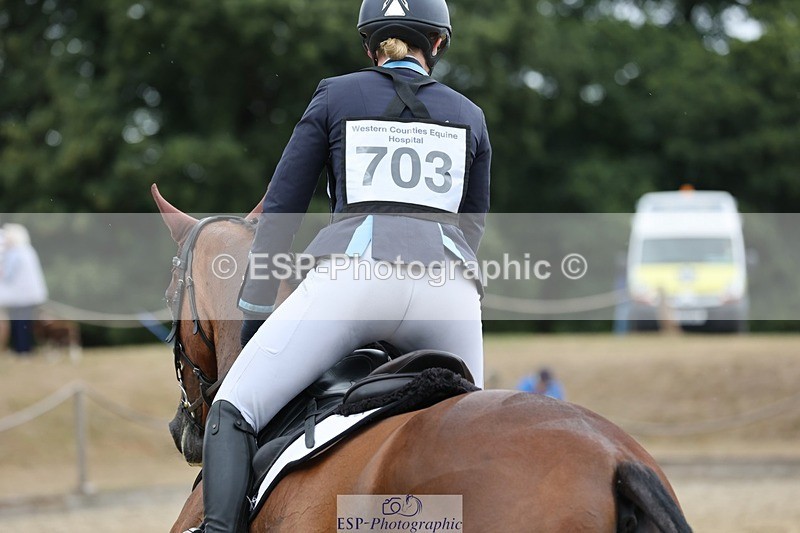 250803A-142908-14703 - P-703-Amber.Williams-THE.EMERALD.LILY