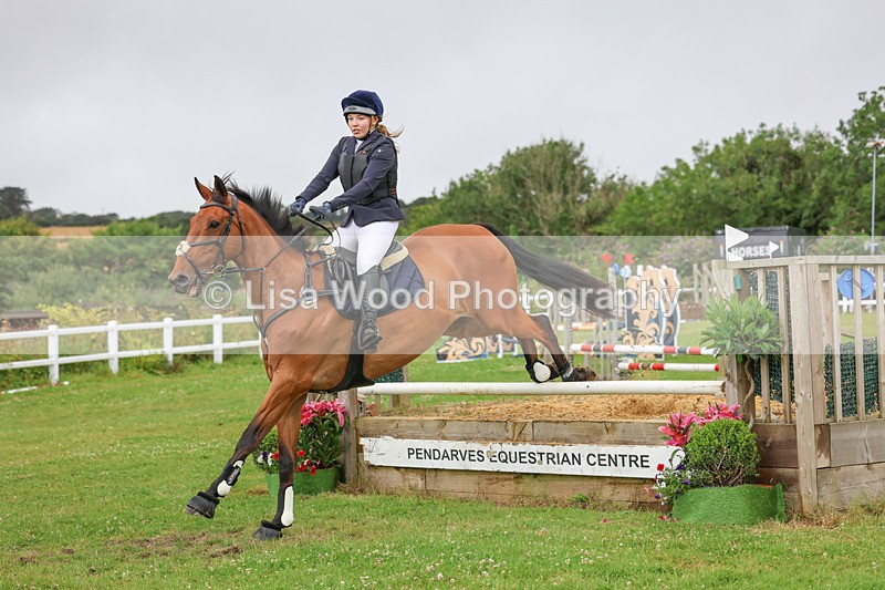 3E7A1104 - Class 4: 70cm Senior