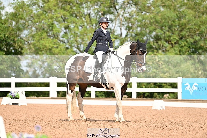 240817A-105117-07222 - 272-Victoria.Lance-Homefarm.Helios