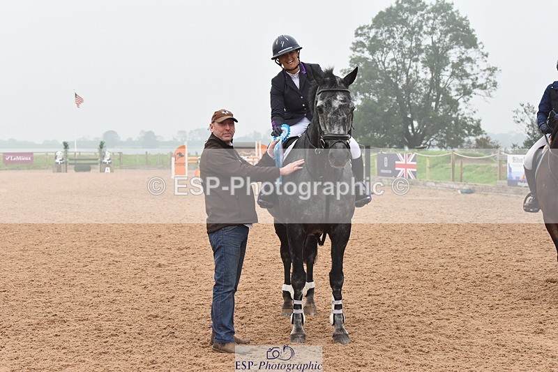 230916A-171220-05785 - Cls 19 Snr 1.10m Derby