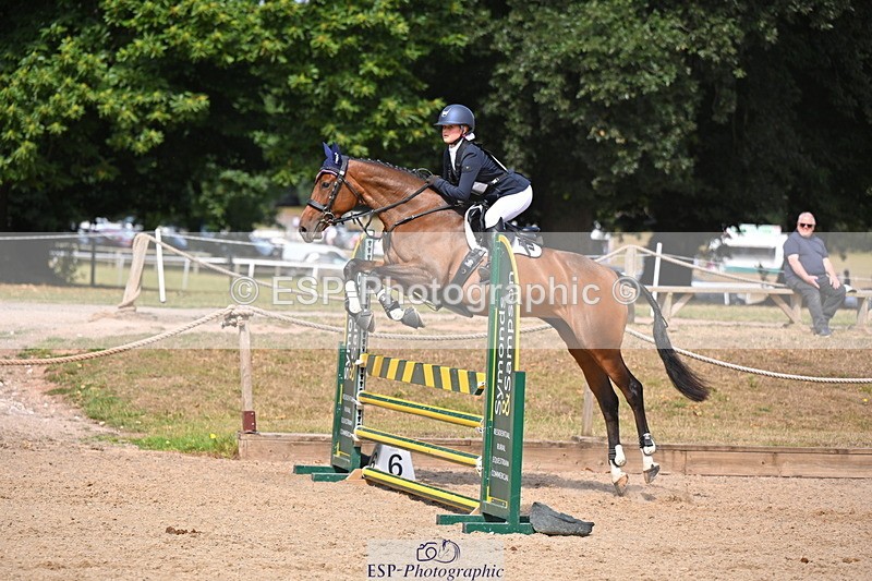 250802A-103748-00646 - B-067-Sophie.Parker-LANGALLER.LOVEDAY