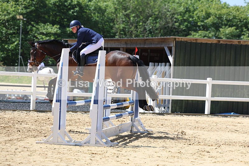 3E7A9635 - Class 8: Senior 80cm