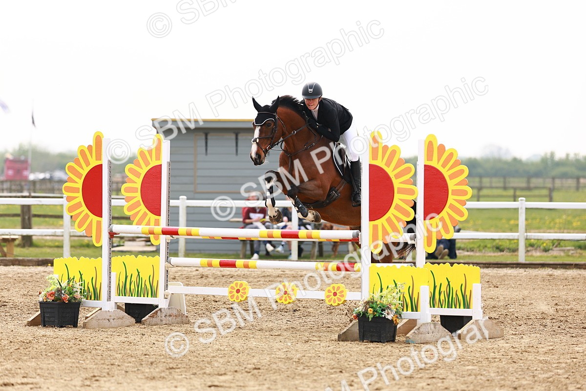  - Class 18 - Senior Newcomers - 1.10m