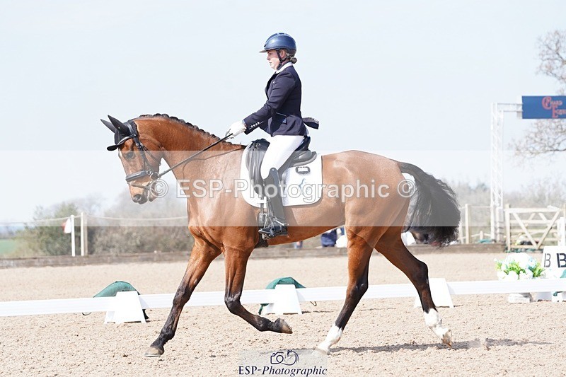 250403-123908-01940 - 036-Abbie.Newbury-Seagry.Viceroy