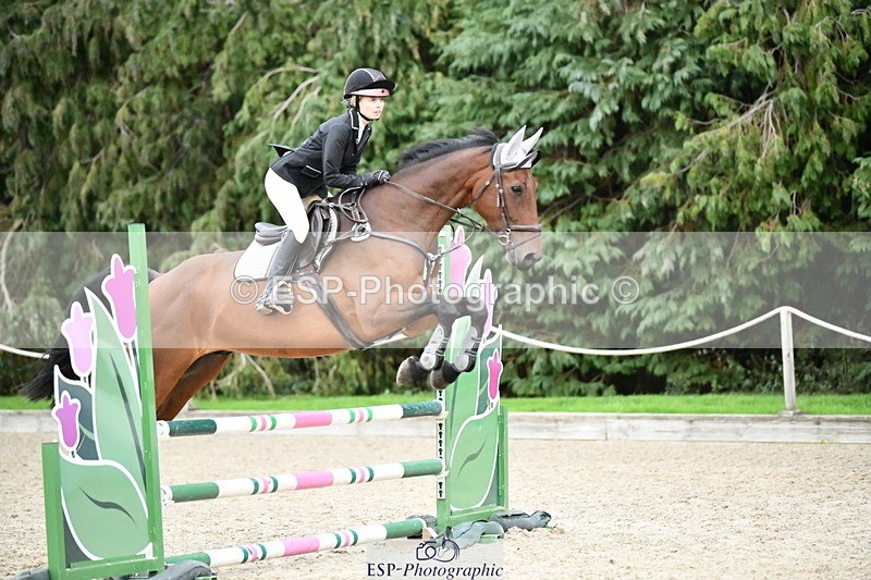 251004A-173556-02520 - Classes 12 & 13 90cm