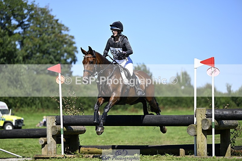 240811A-150814-05274 - 223-