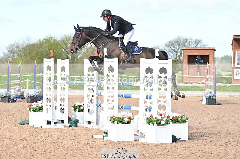 240418A-102448-02040 - Cls 1 2 Star Small Tour 1.30m