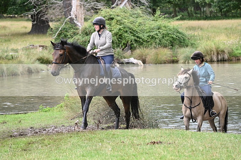 WJ7_4107 - Time at Water 12:52 to 13:22
