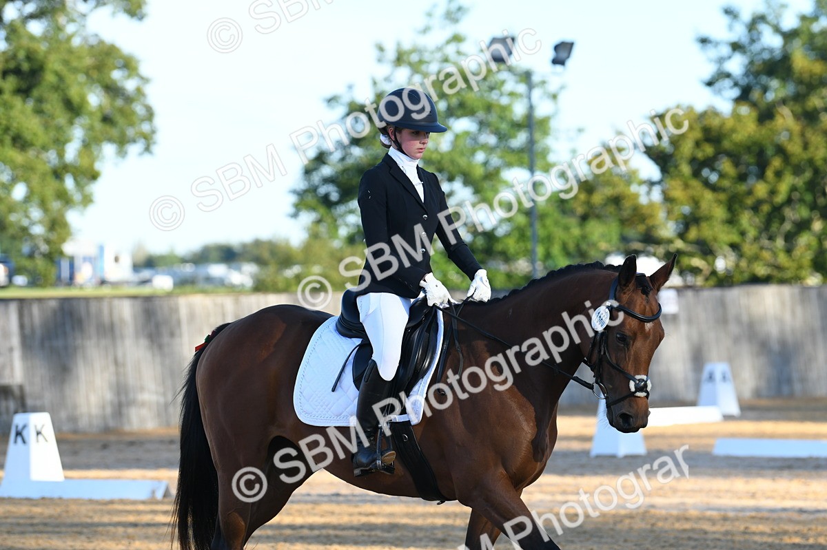 SBM_14245 - D4 - Small Tour Championship - Intro B