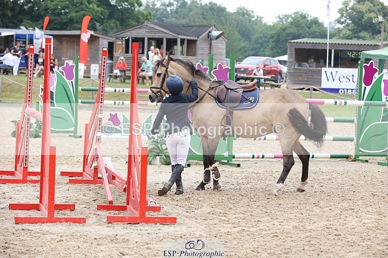 230618-101158-10011 - Cls 19 Pony Intro 1m