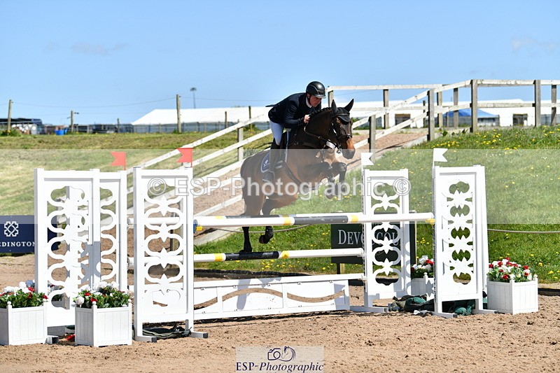 240420A-121821-10919 - Cls 3, 2 Star Small Tour 1.30m