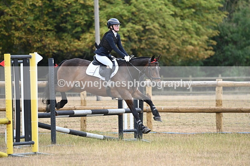 WJ6_0946 - Class 14 Intermediate Jumping 75cm